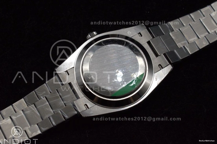 A Weight Crystal Black Dial 40 GSF on Bracelet SS Gain DayDate 718 President Bright 1002